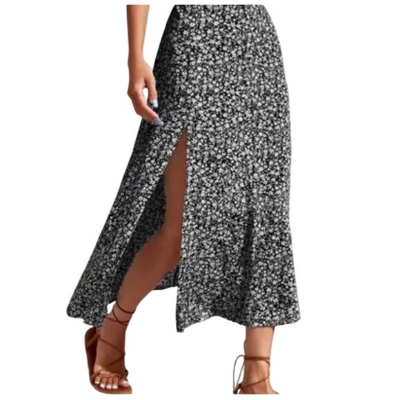 John Galt x Brandy Melville Floral Double Slit Maxi Skirt Boho 70s  Ren Faire - Picture 1 of 10